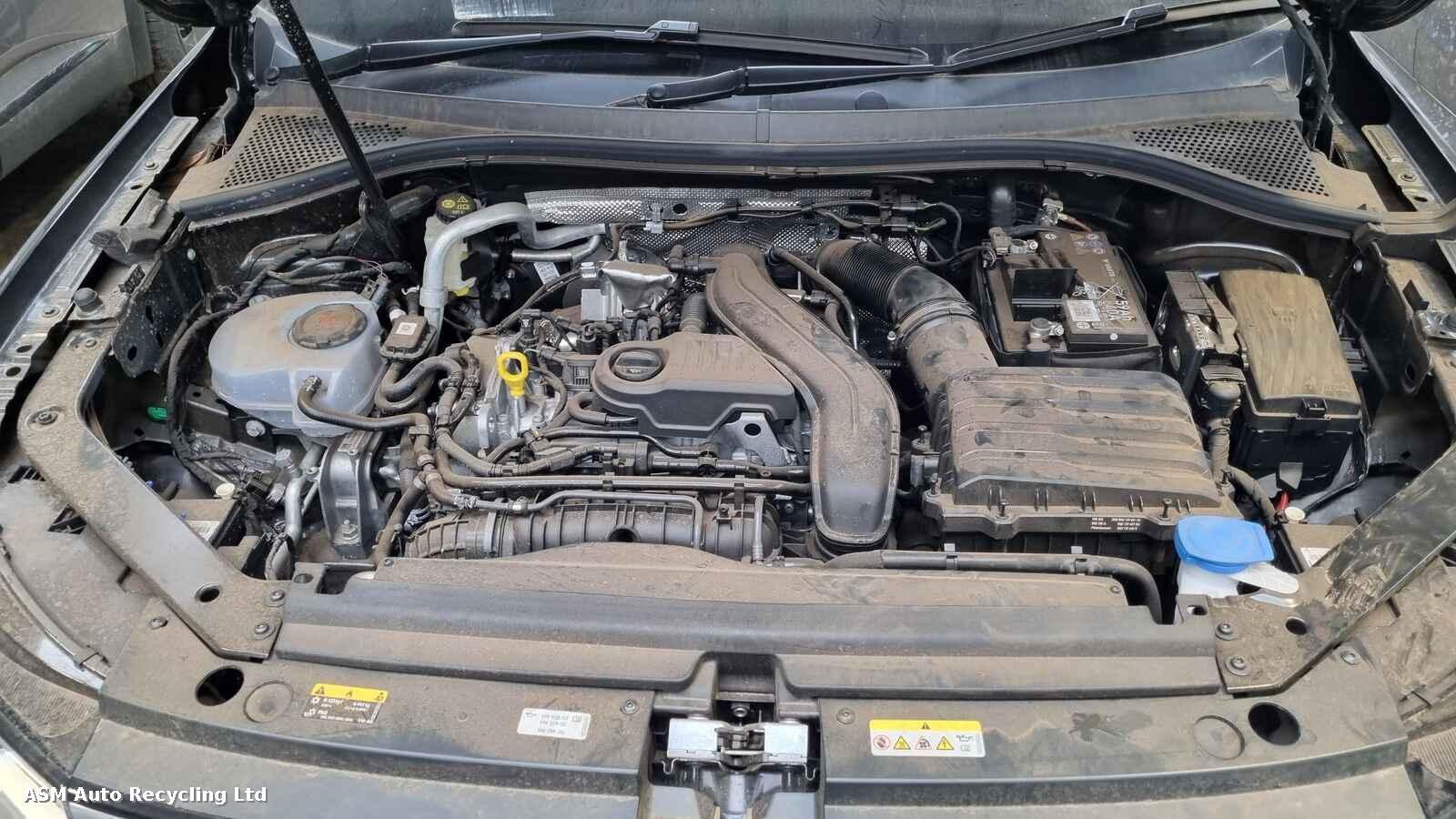 View Auto part Volkswagen Tiguan 2023 5 Door Estate Breaking