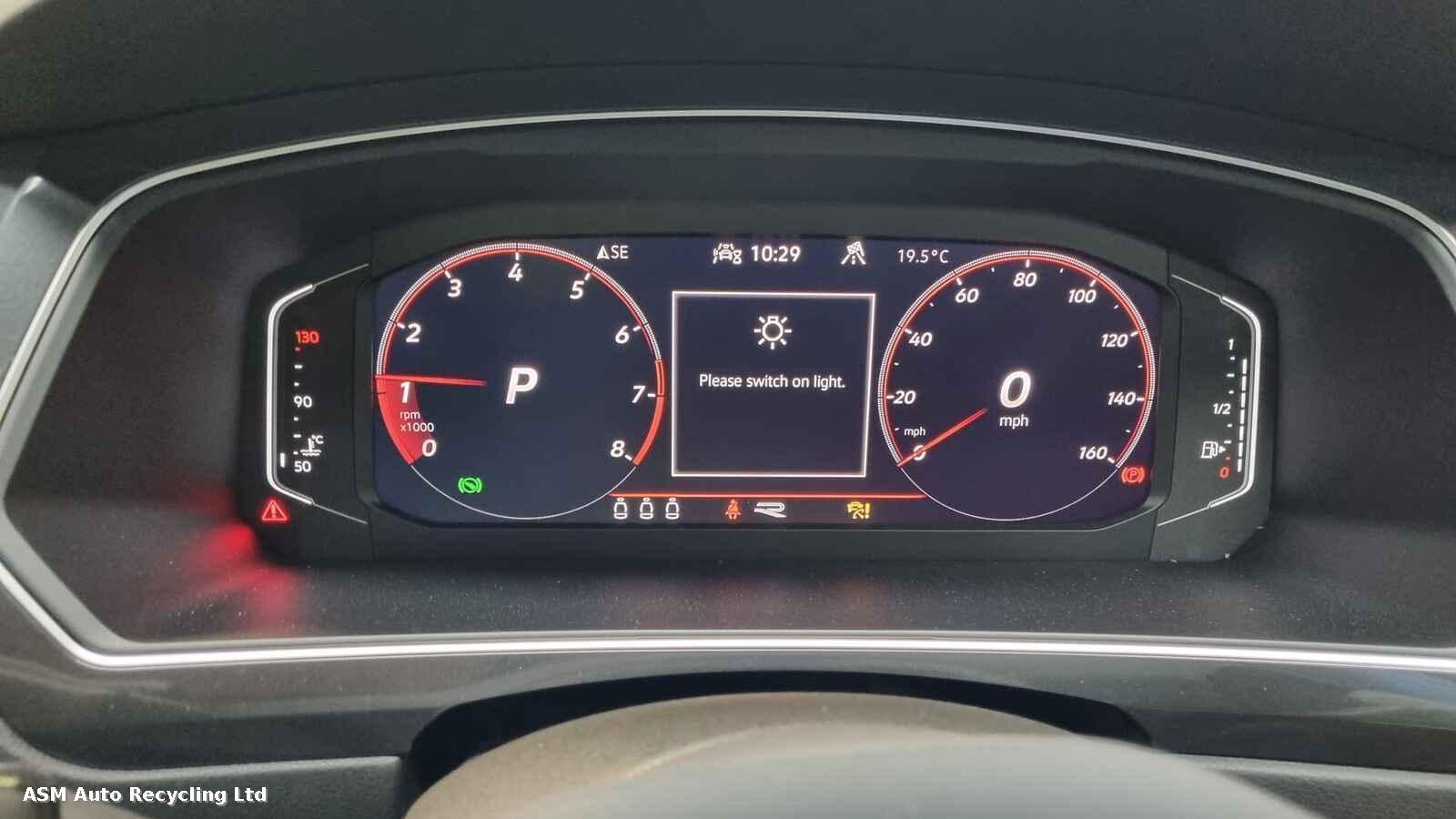 View Auto part Volkswagen Tiguan 2023 5 Door Estate Breaking