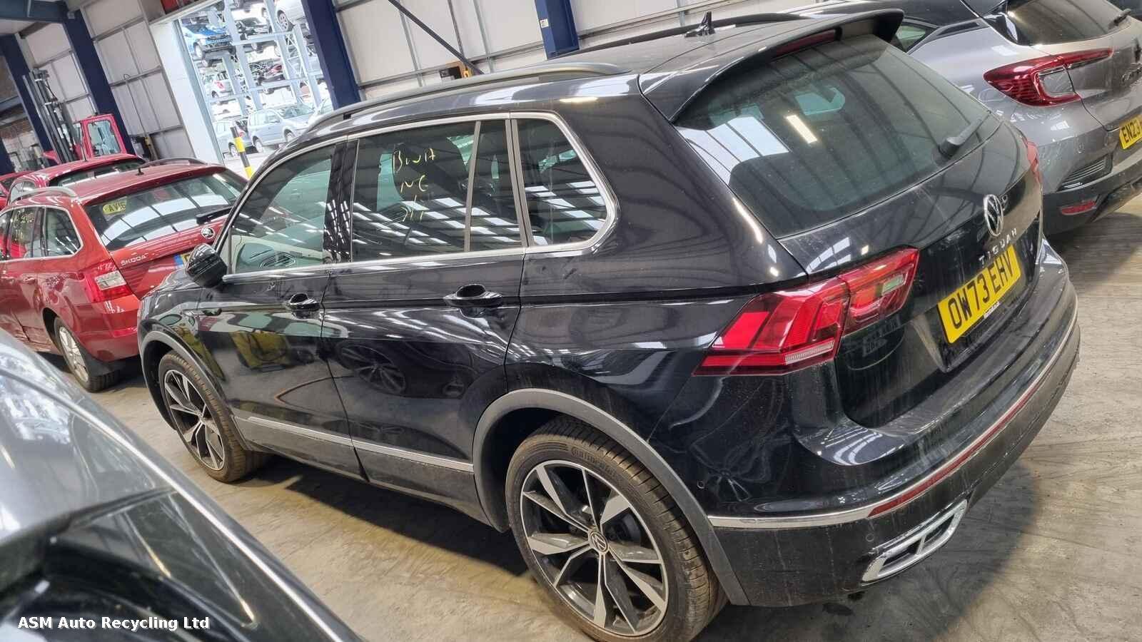 View Auto part Volkswagen Tiguan 2023 5 Door Estate Breaking
