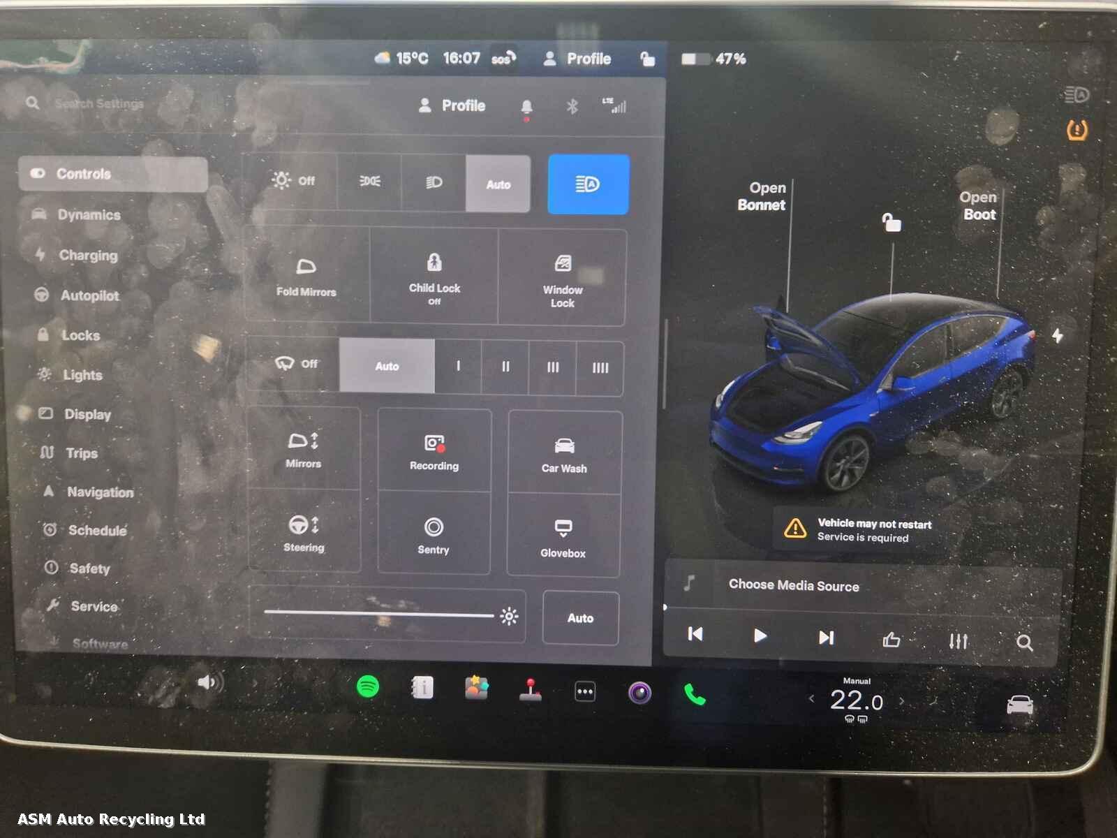 View Auto part Tesla Model Y 2023 5 Door Mpv Breaking