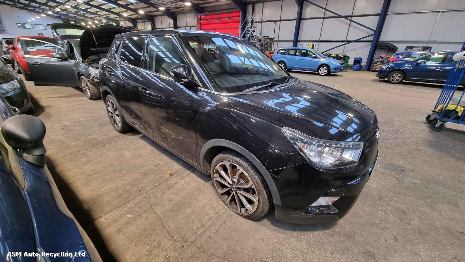 Image for a Ssangyong Tivoli 2018 5 Door Hatchback Breaking