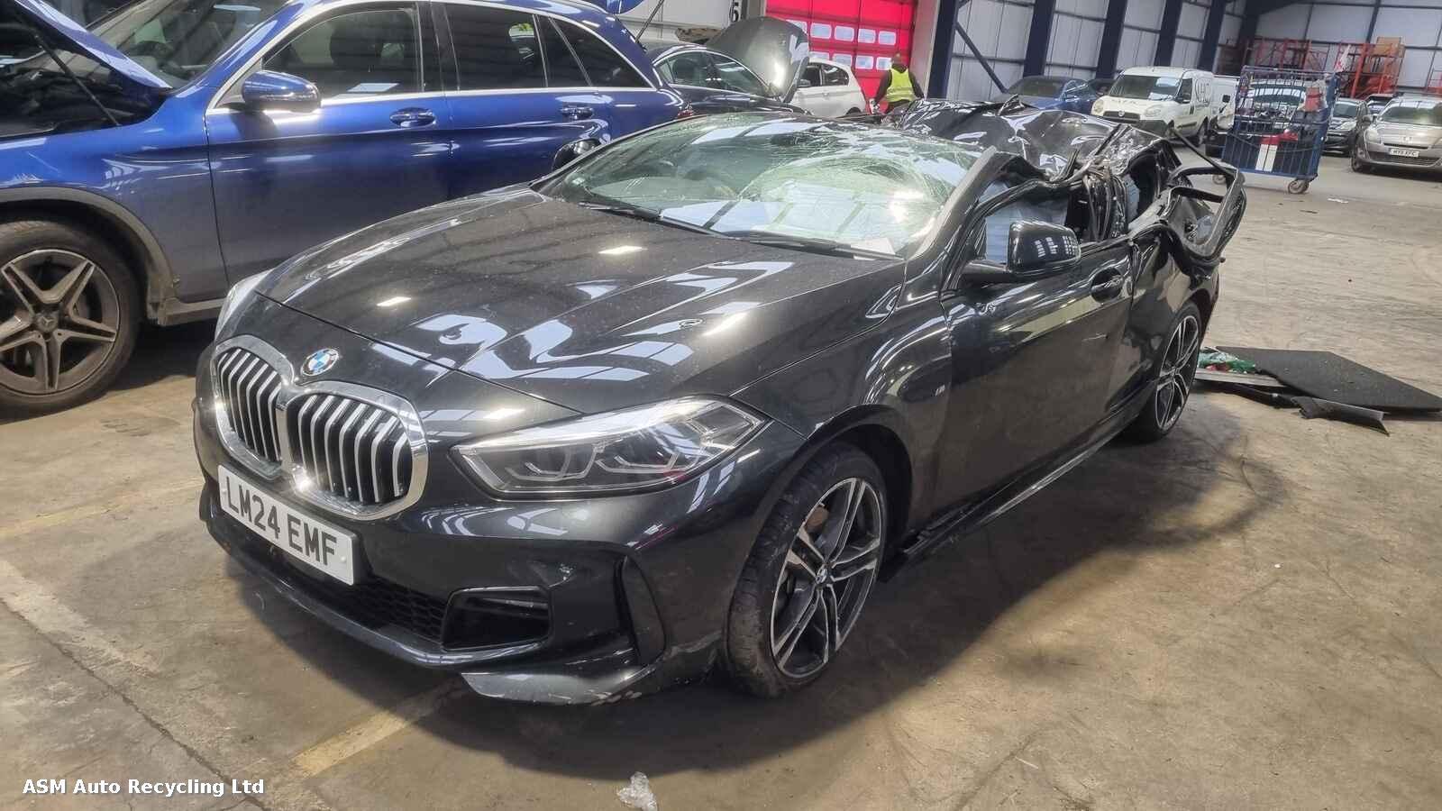 View Auto part Bmw 1 Series 2024 5 Door Hatchback Breaking