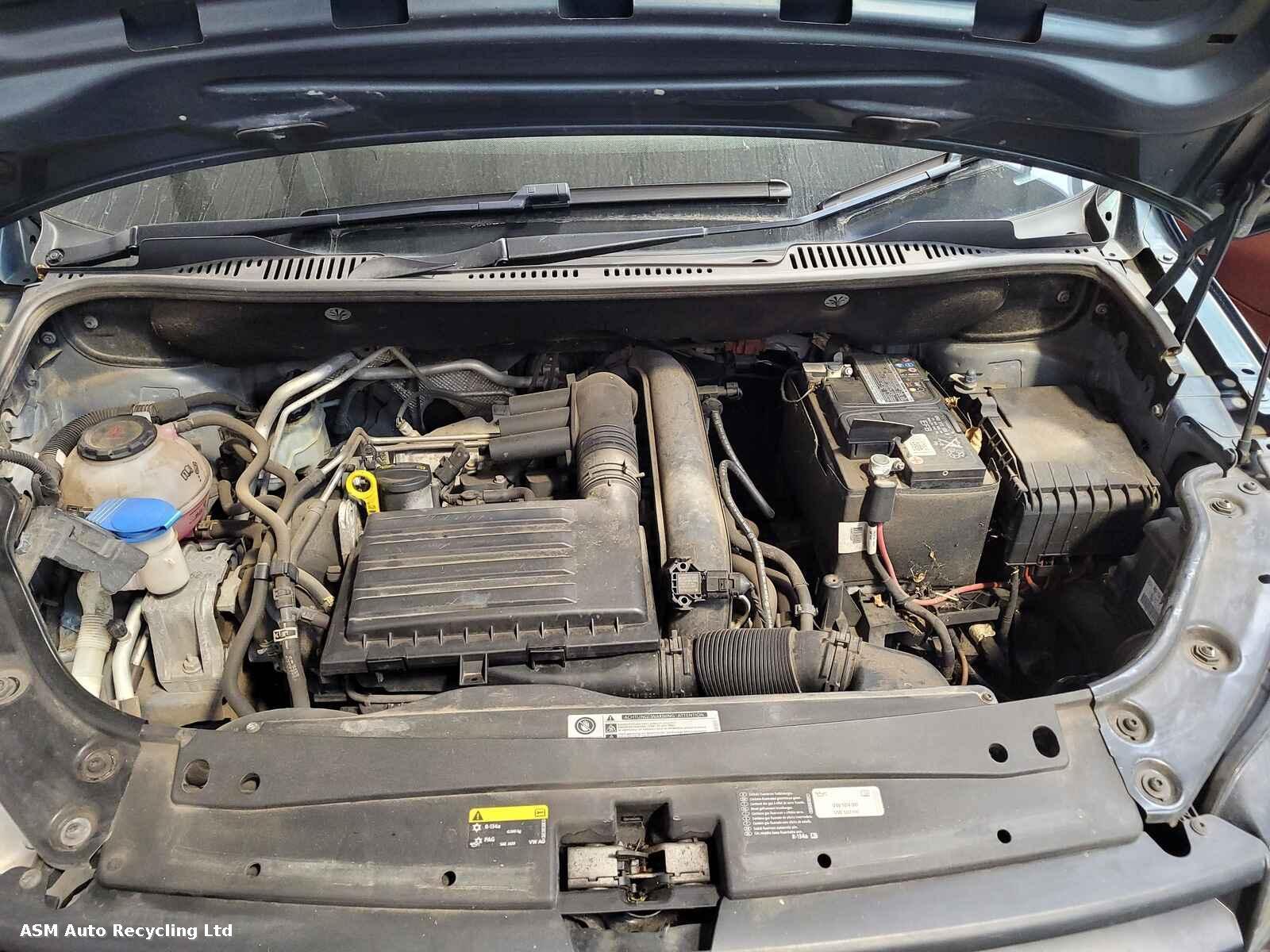 View Auto part Volkswagen Caddy 2018 Unknown Van Breaking