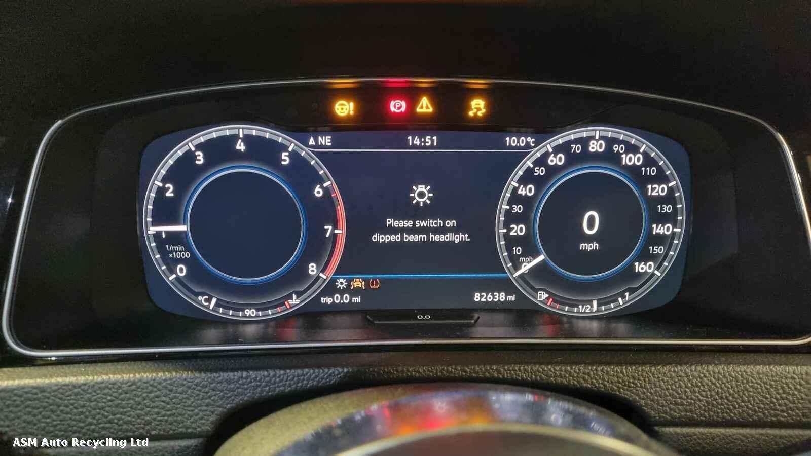 View Auto part Volkswagen Golf 2018 5 Door Hatchback Breaking