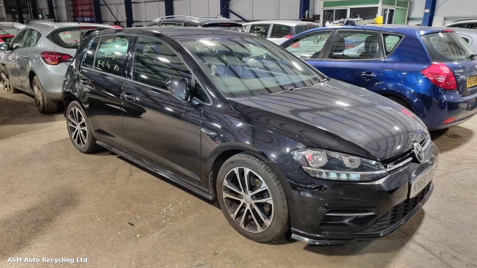 Image for a Volkswagen Golf 2018 5 Door Hatchback Breaking