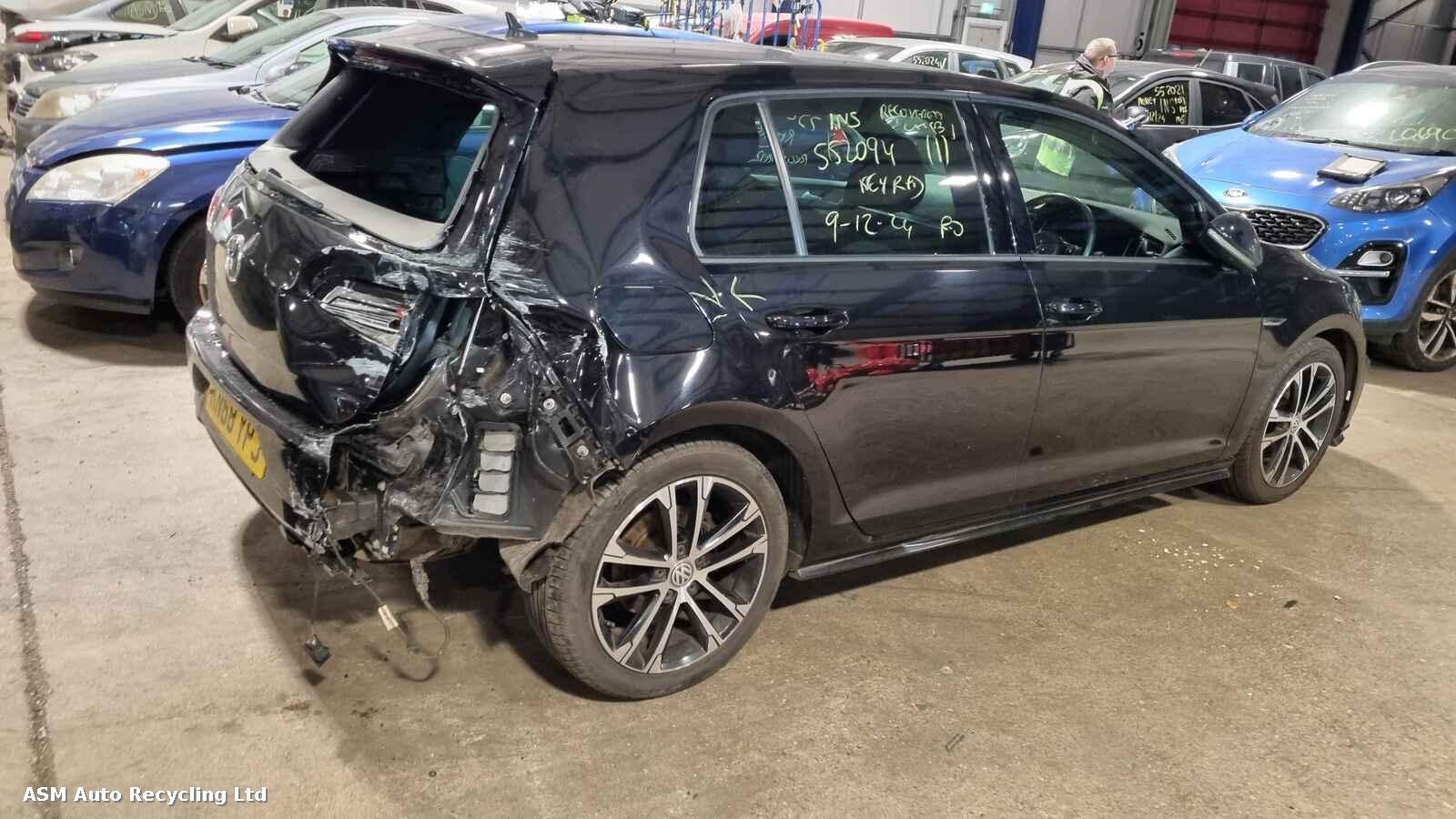 View Auto part Volkswagen Golf 2018 5 Door Hatchback Breaking