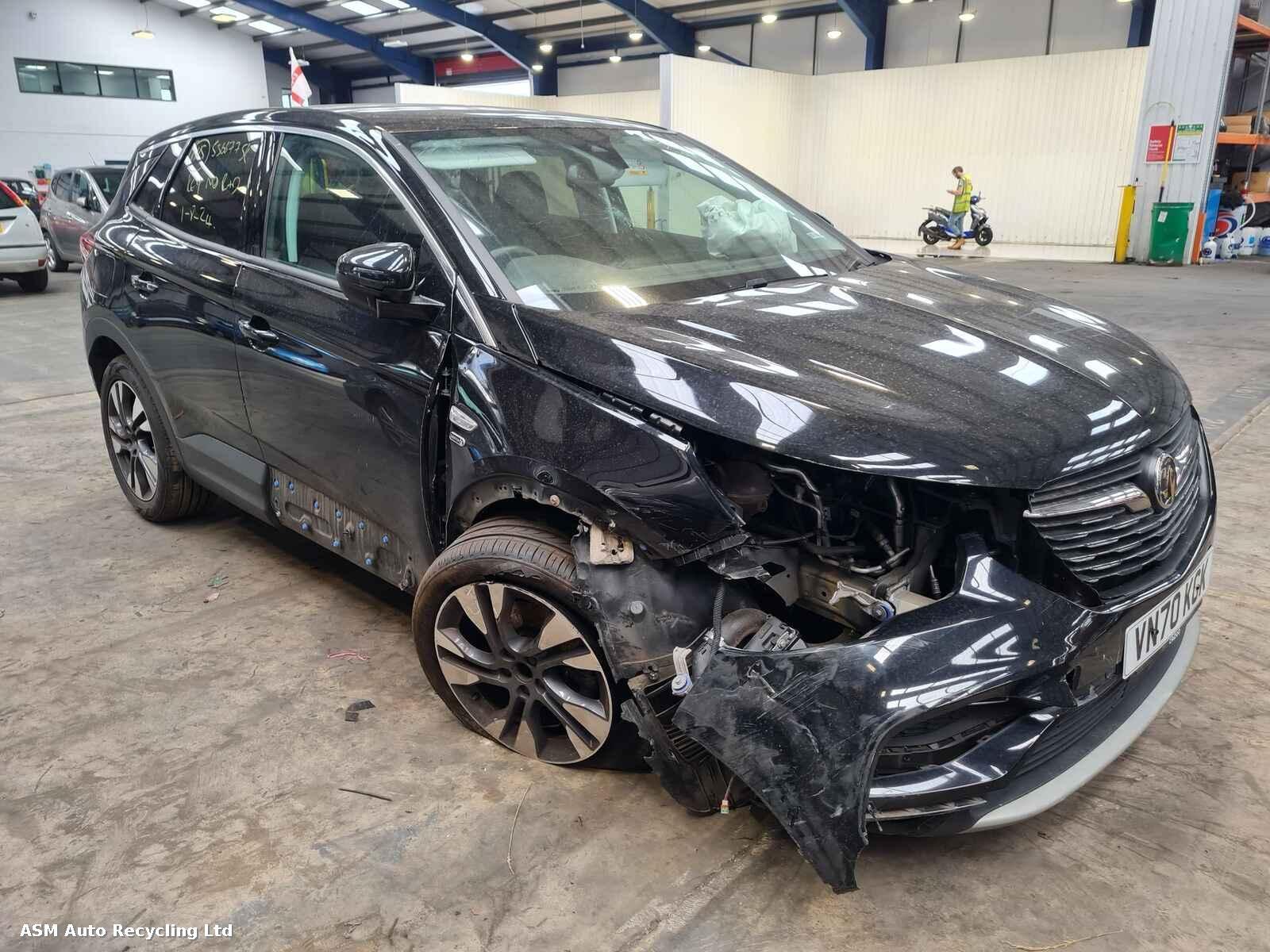 Image for a Vauxhall Grandland X 2020 5 Door Hatchback Breaking