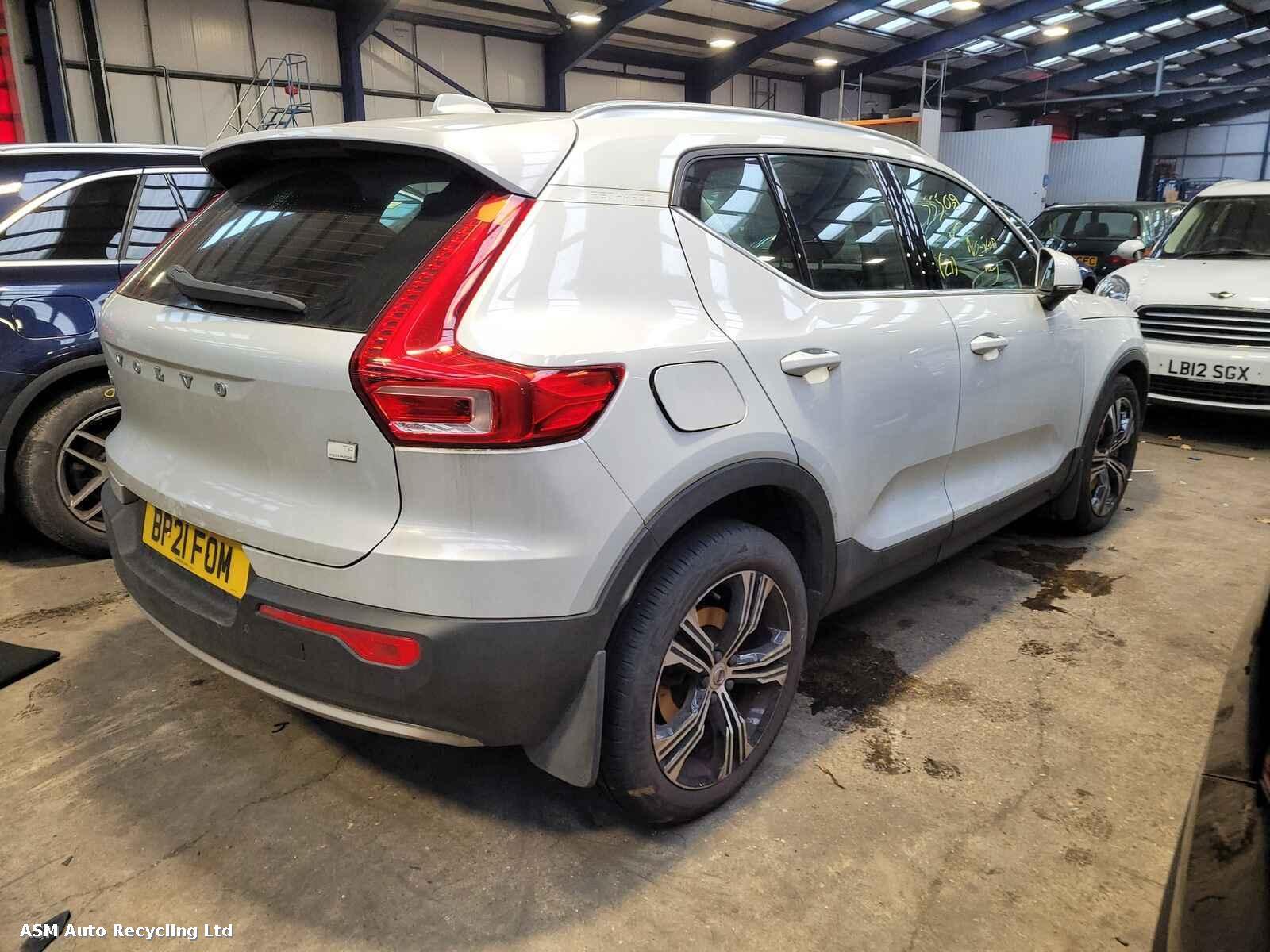 View Auto part Volvo Xc40 2021 5 Door Estate Breaking