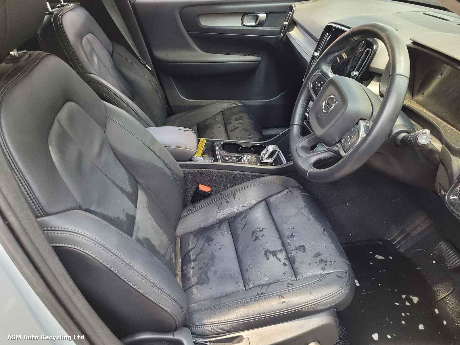 View Auto part Volvo Xc40 2021 5 Door Estate Breaking