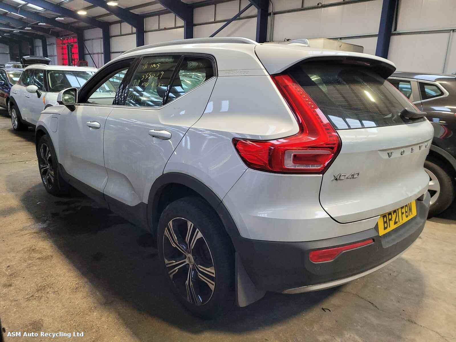 View Auto part Volvo Xc40 2021 5 Door Estate Breaking
