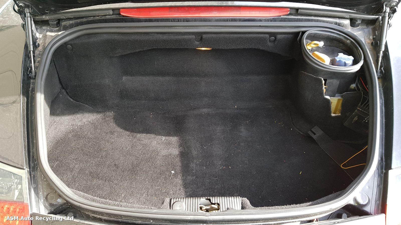 View Auto part Porsche Boxster 2001 2 Door Convertible Breaking