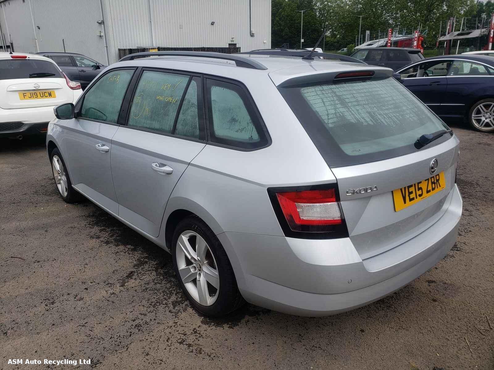 View Auto part Skoda Fabia 2015 5 Door Estate Breaking