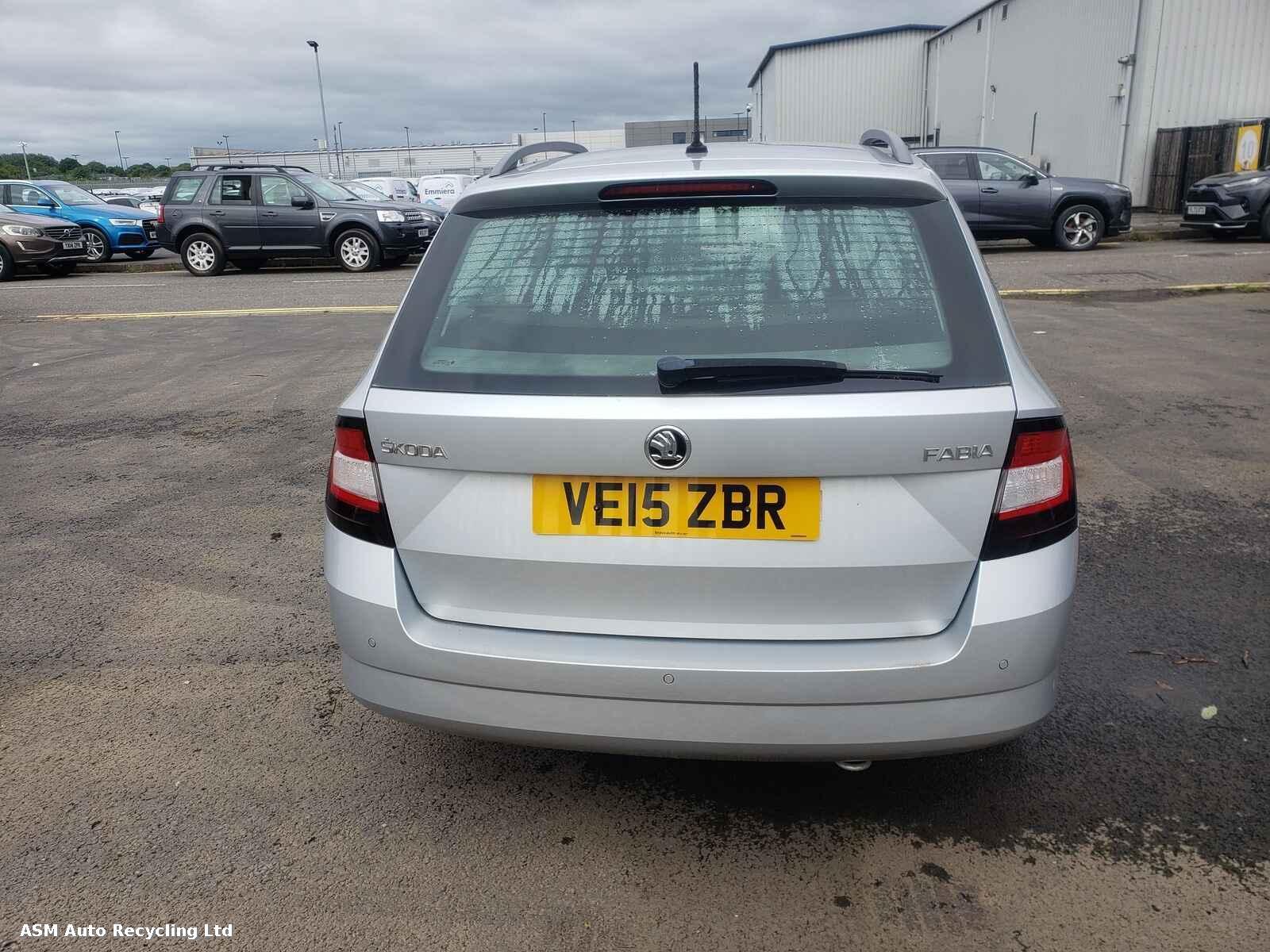 View Auto part Skoda Fabia 2015 5 Door Estate Breaking