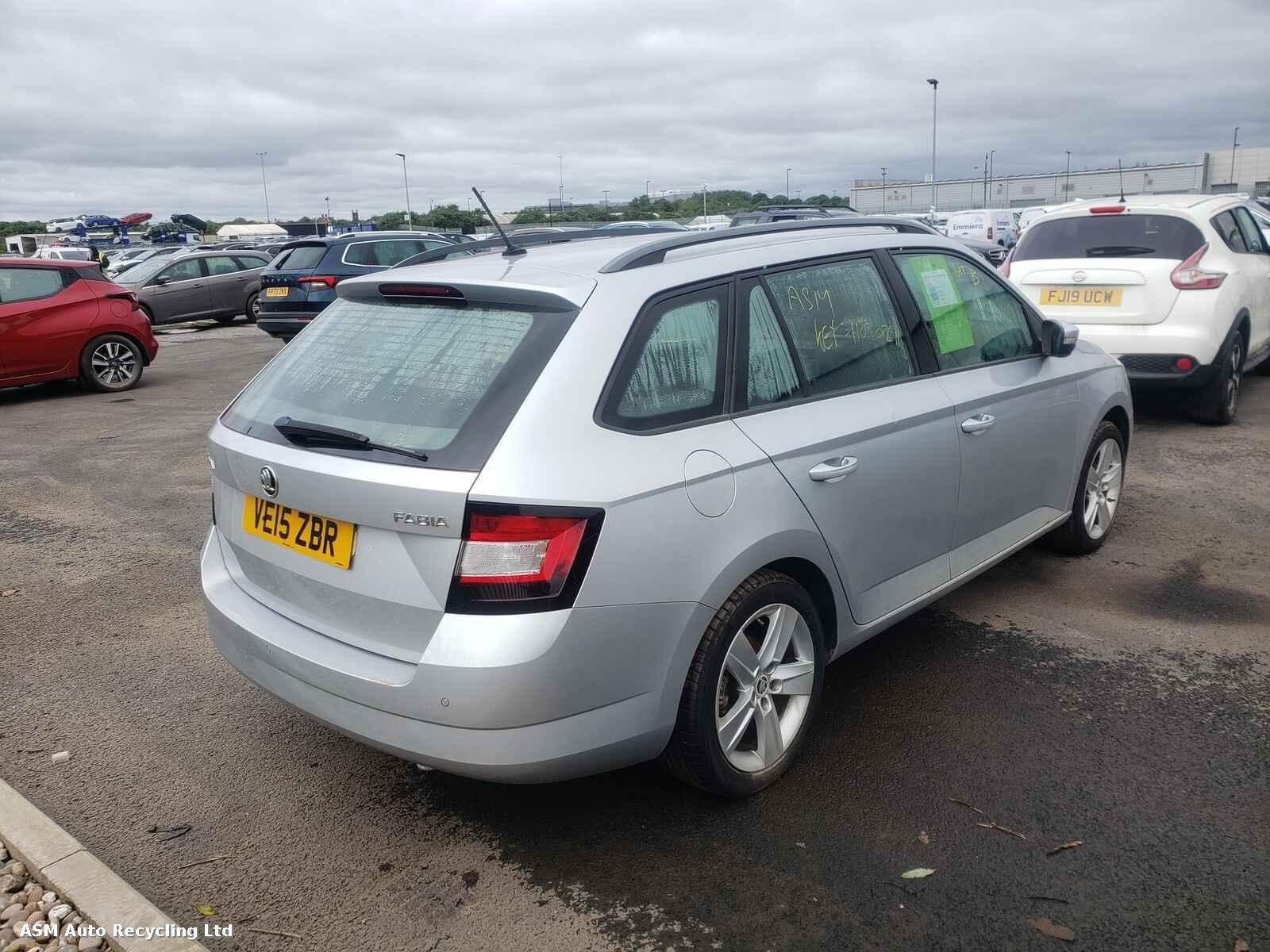 View Auto part Skoda Fabia 2015 5 Door Estate Breaking
