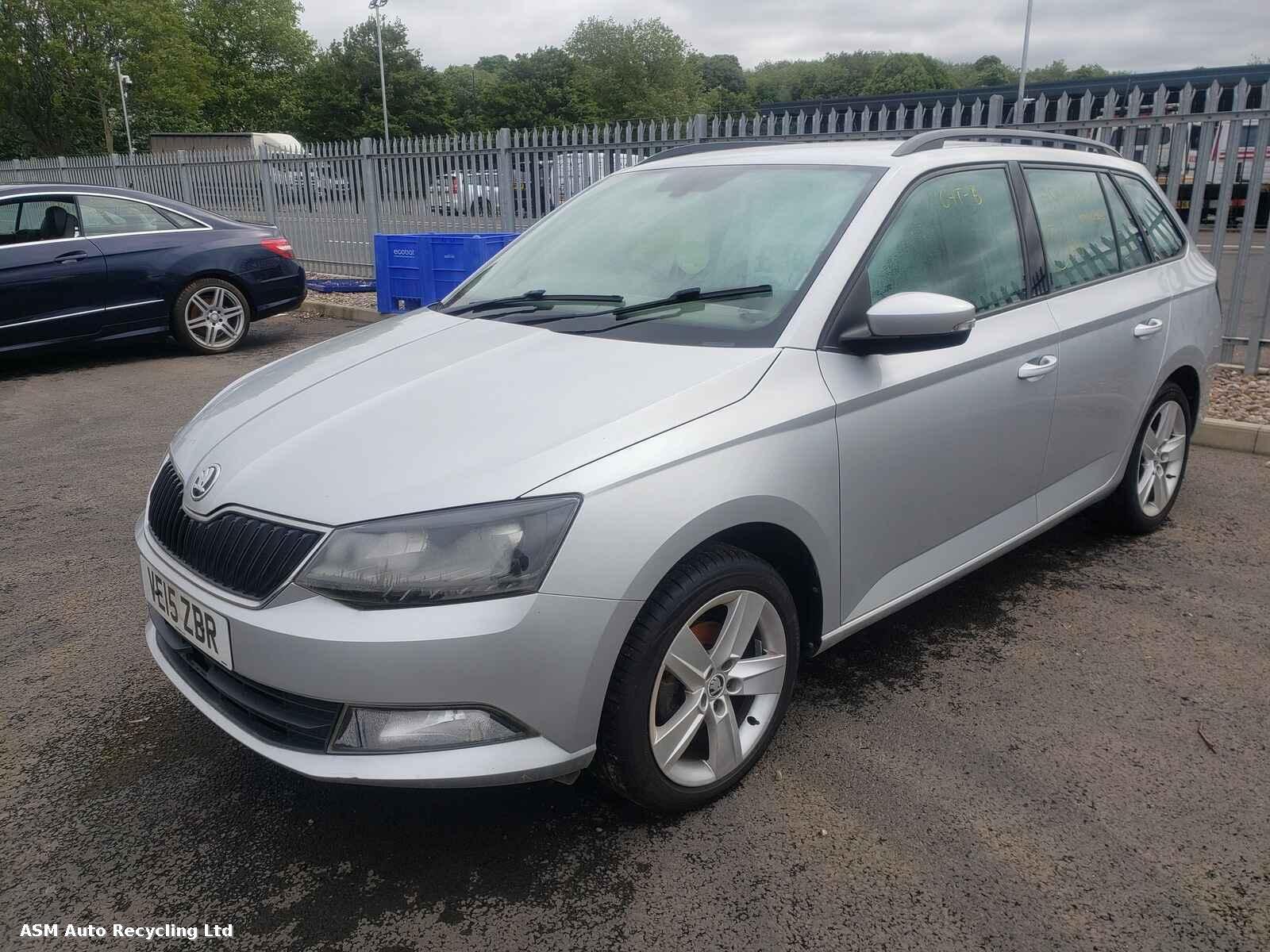 View Auto part Skoda Fabia 2015 5 Door Estate Breaking