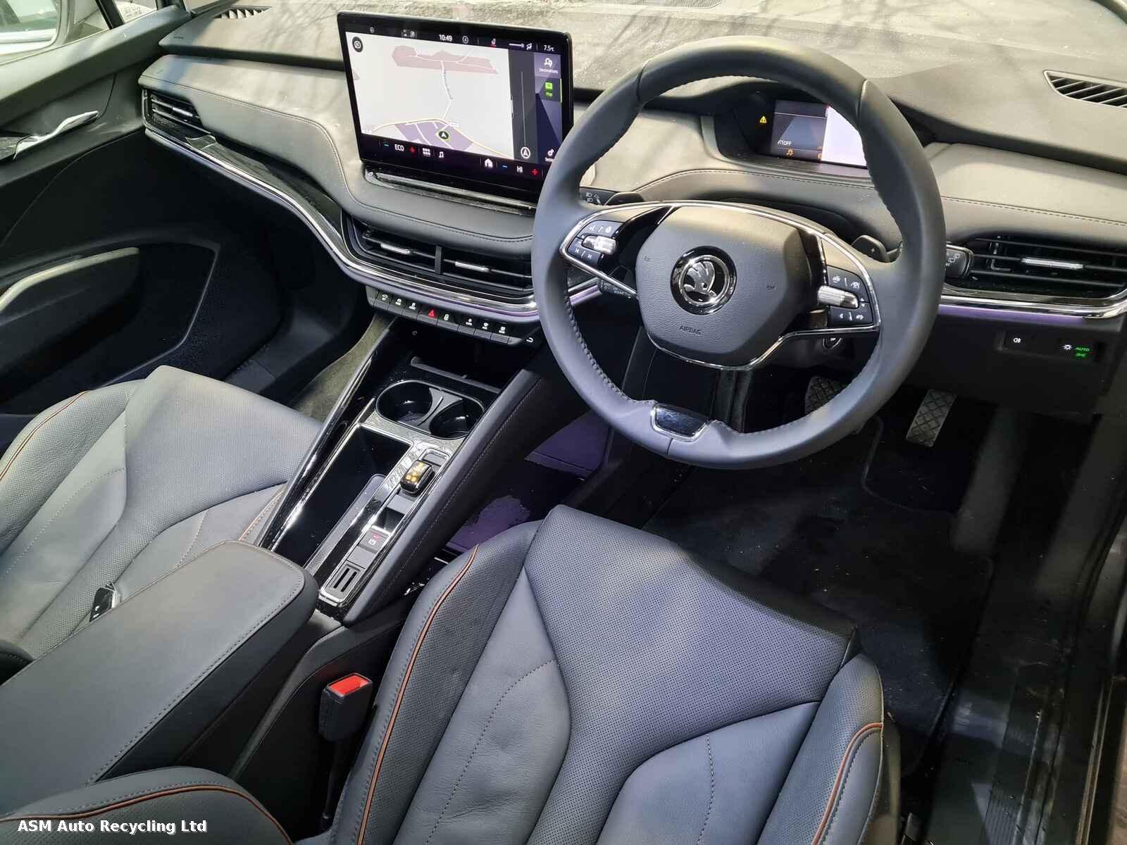 View Auto part Skoda Enyaq Iv 2023 5 Door Estate Breaking