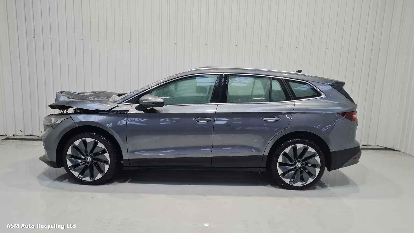 View Auto part Skoda Enyaq Iv 2023 5 Door Estate Breaking
