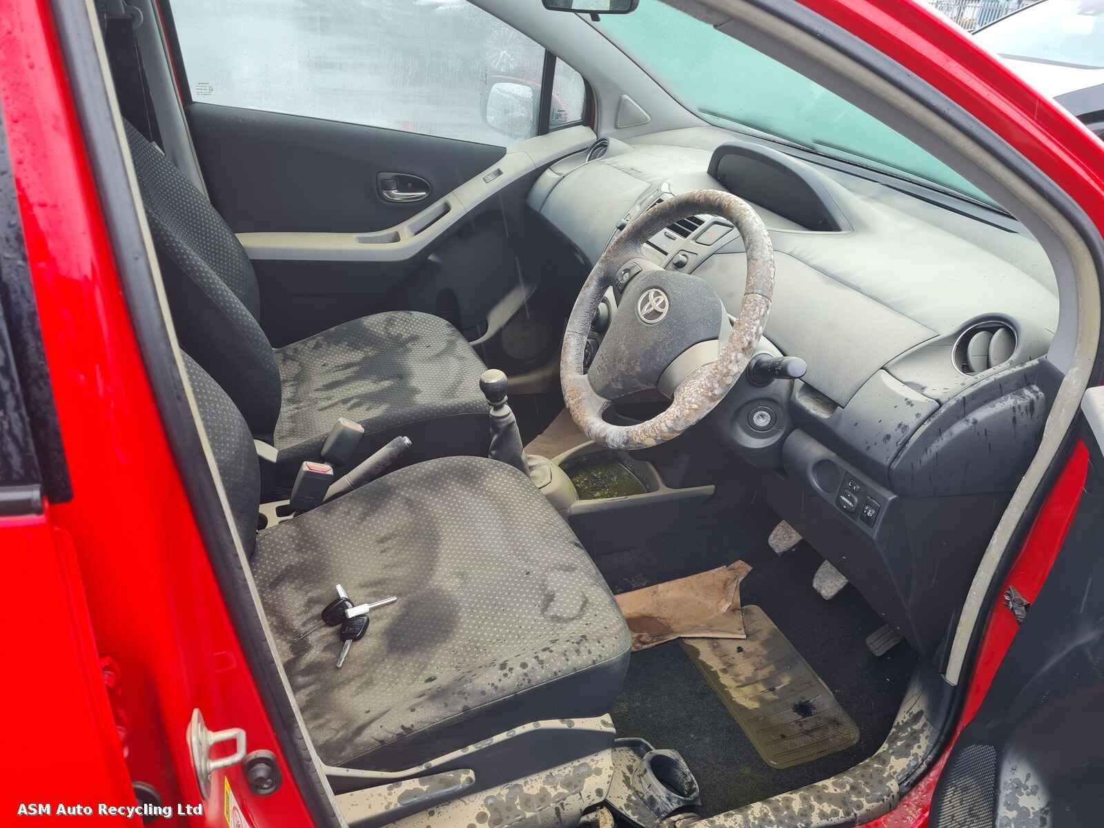 View Auto part Toyota Yaris 2011 5 Door Hatchback Breaking