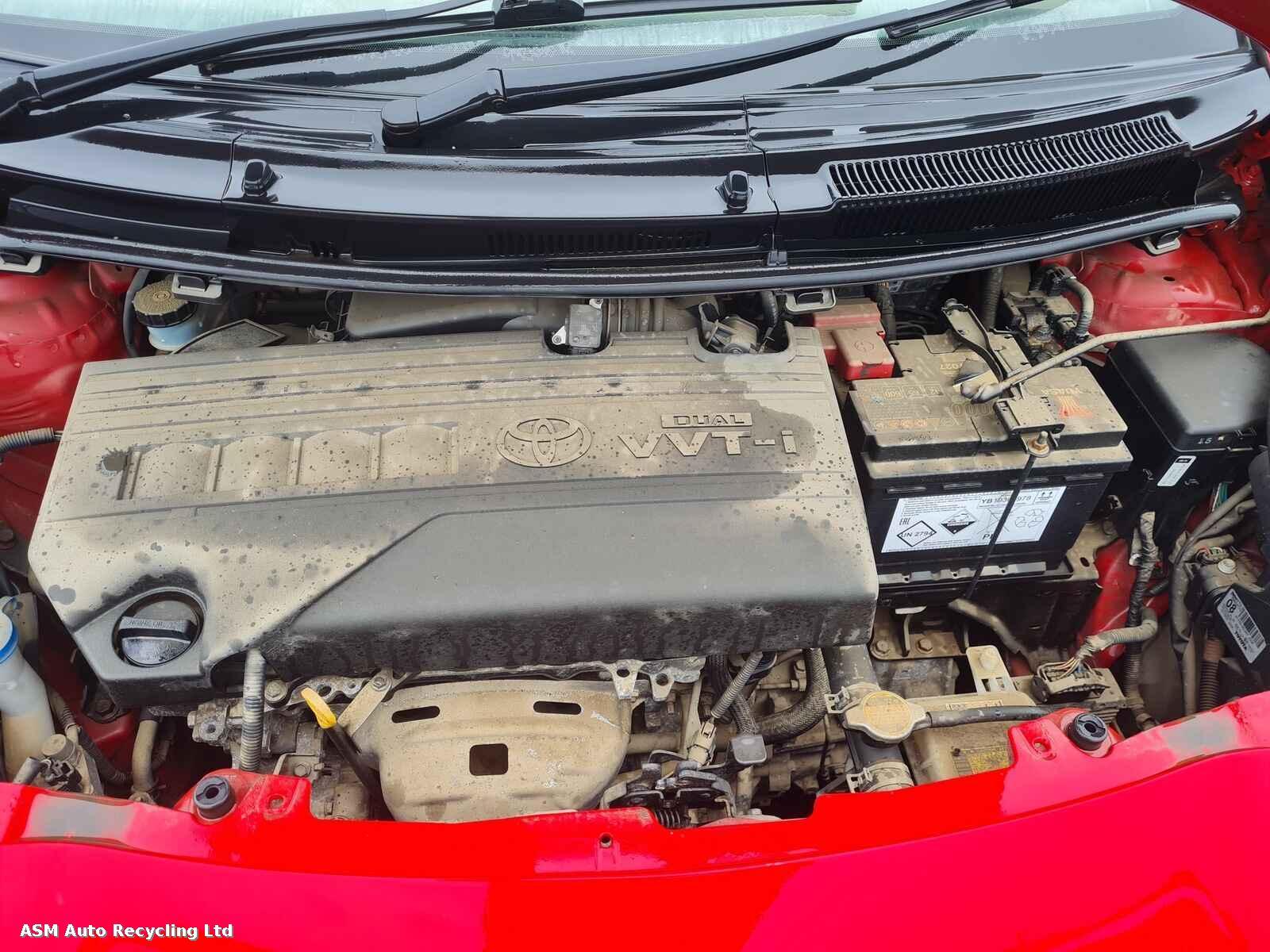 View Auto part Toyota Yaris 2011 5 Door Hatchback Breaking