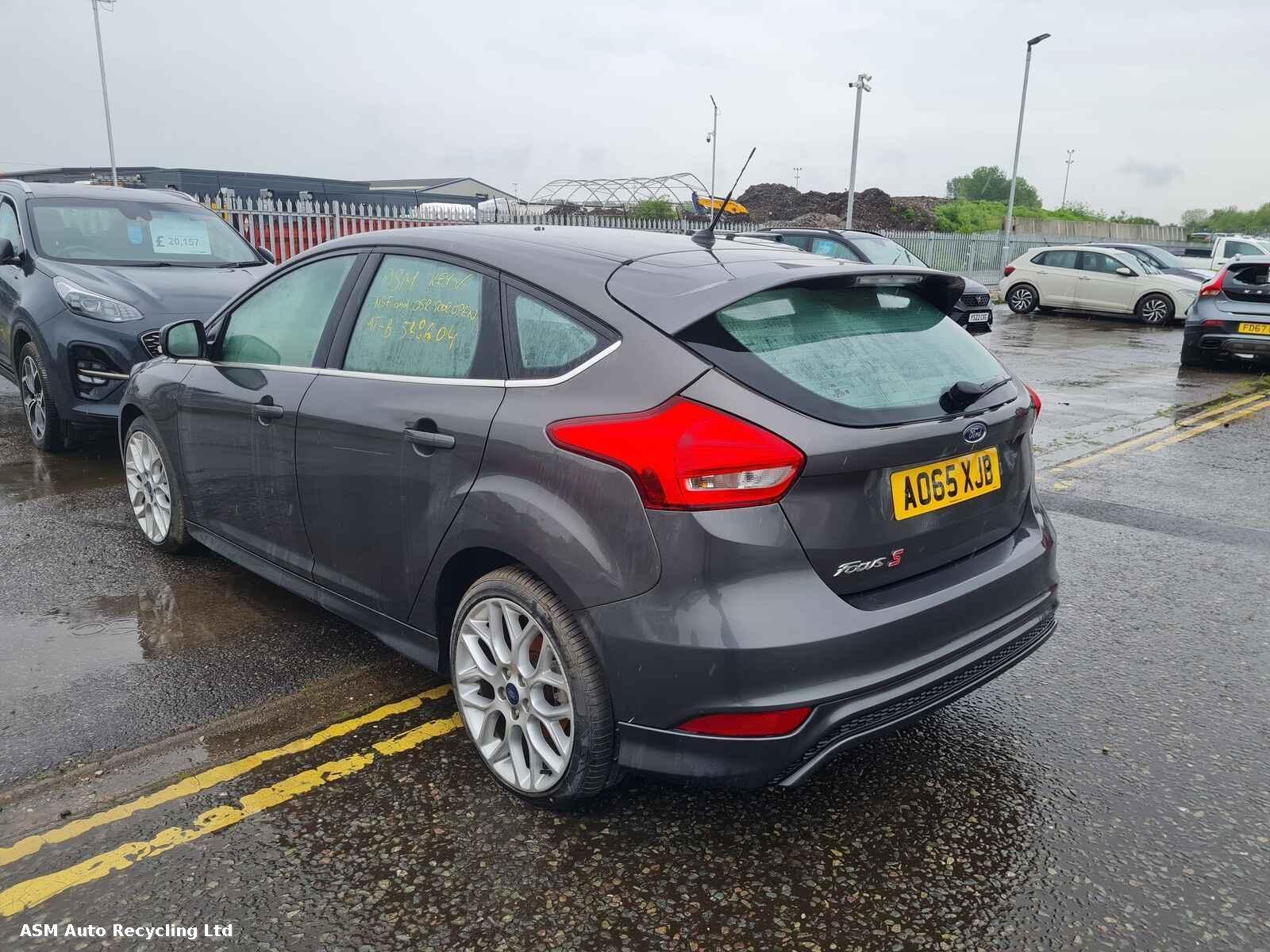 View Auto part Ford Focus 2015 5 Door Hatchback Breaking