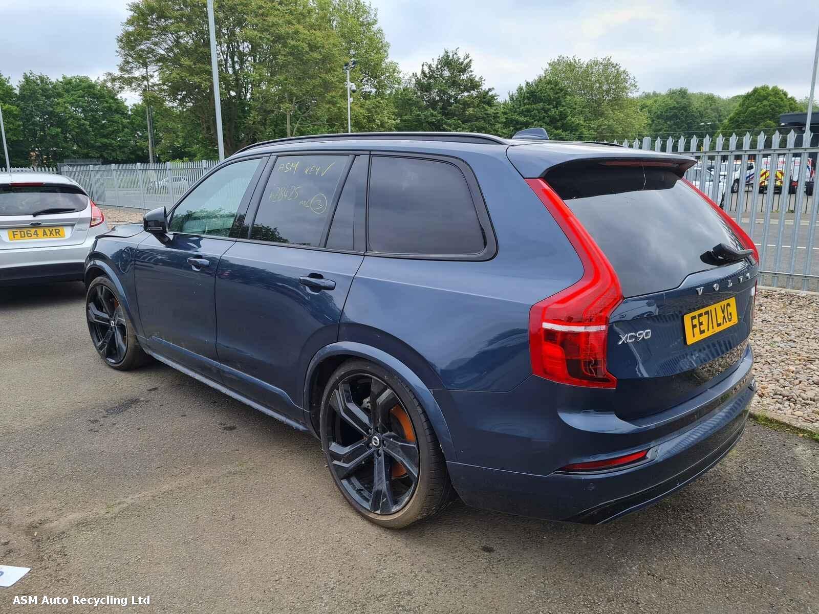 View Auto part Volvo Xc90 2021 5 Door Estate Breaking
