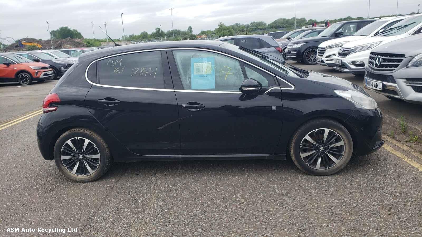 View Auto part Peugeot 208 2019 5 Door Hatchback Breaking