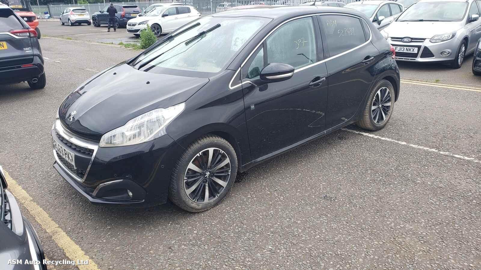 View Auto part Peugeot 208 2019 5 Door Hatchback Breaking