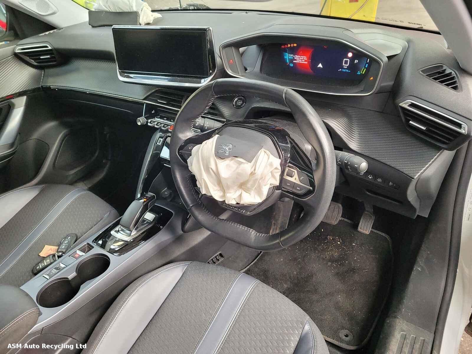 View Auto part Peugeot 2008 2020 5 Door Hatchback Breaking