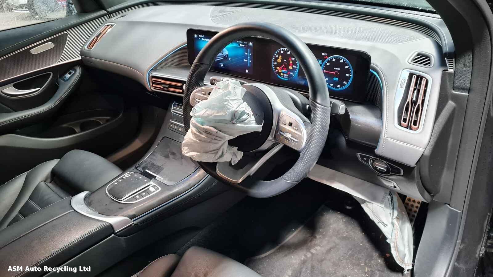 View Auto part Mercedes Eqc 2022 5 Door Estate Breaking