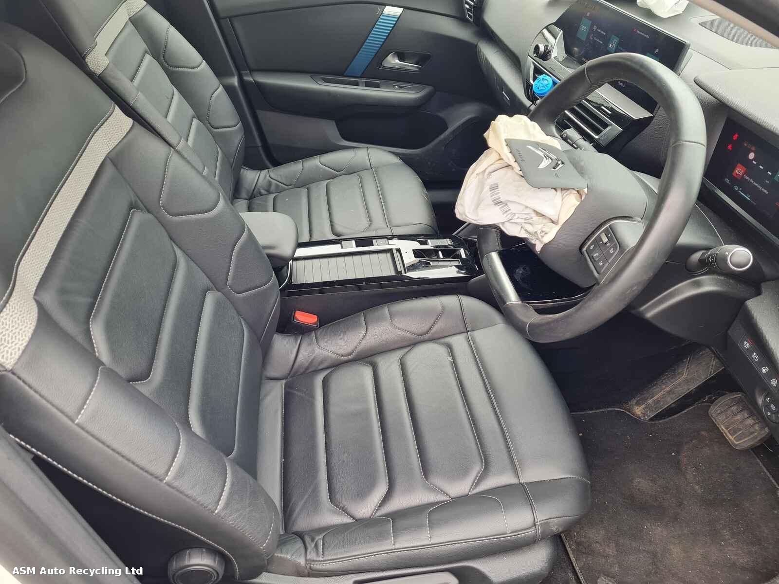 View Auto part Citroen C4 2021 5 Door Hatchback Breaking