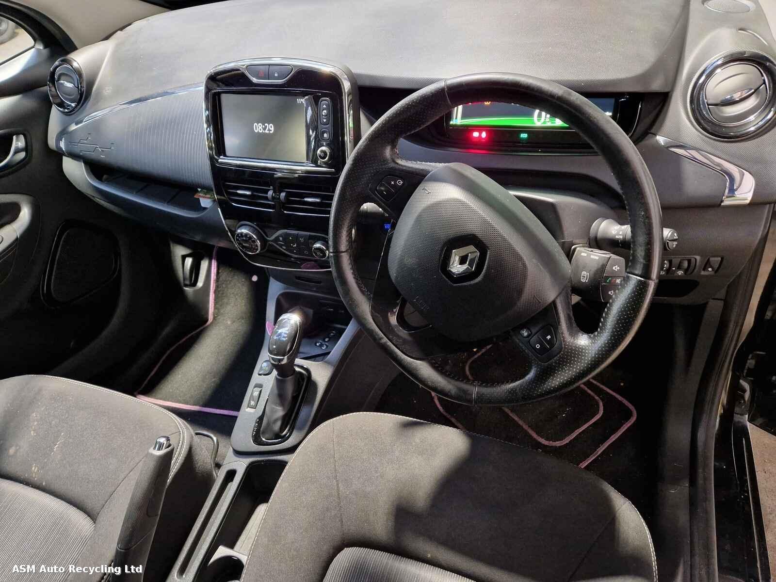 View Auto part Renault Zoe 2019 5 Door Hatchback Breaking