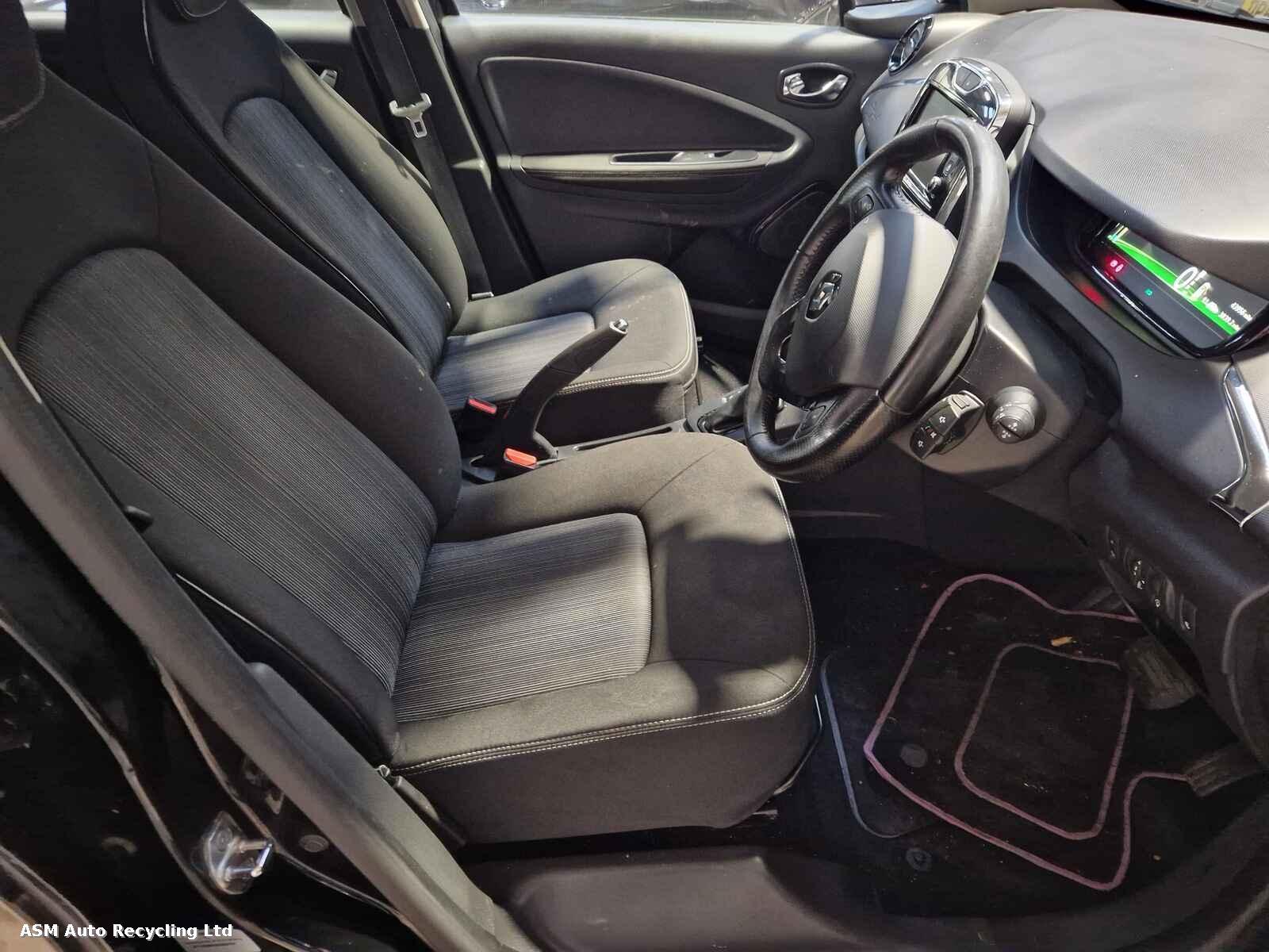 View Auto part Renault Zoe 2019 5 Door Hatchback Breaking