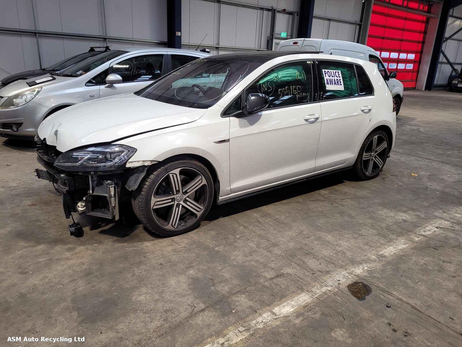 View Auto part Volkswagen Golf 2019 5 Door Hatchback Breaking