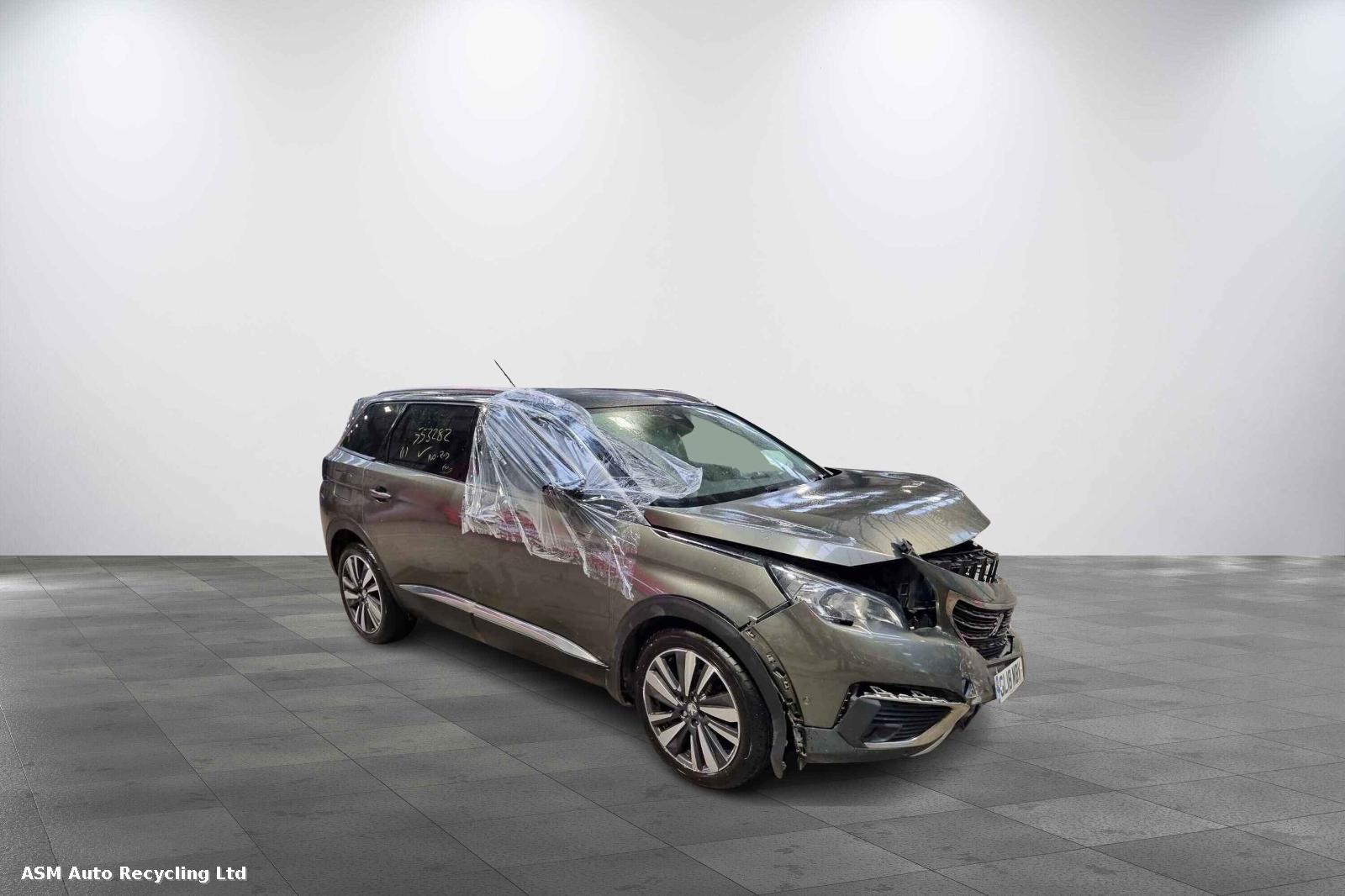 Image for a Peugeot 5008 2018 5 Door Hatchback Breaking