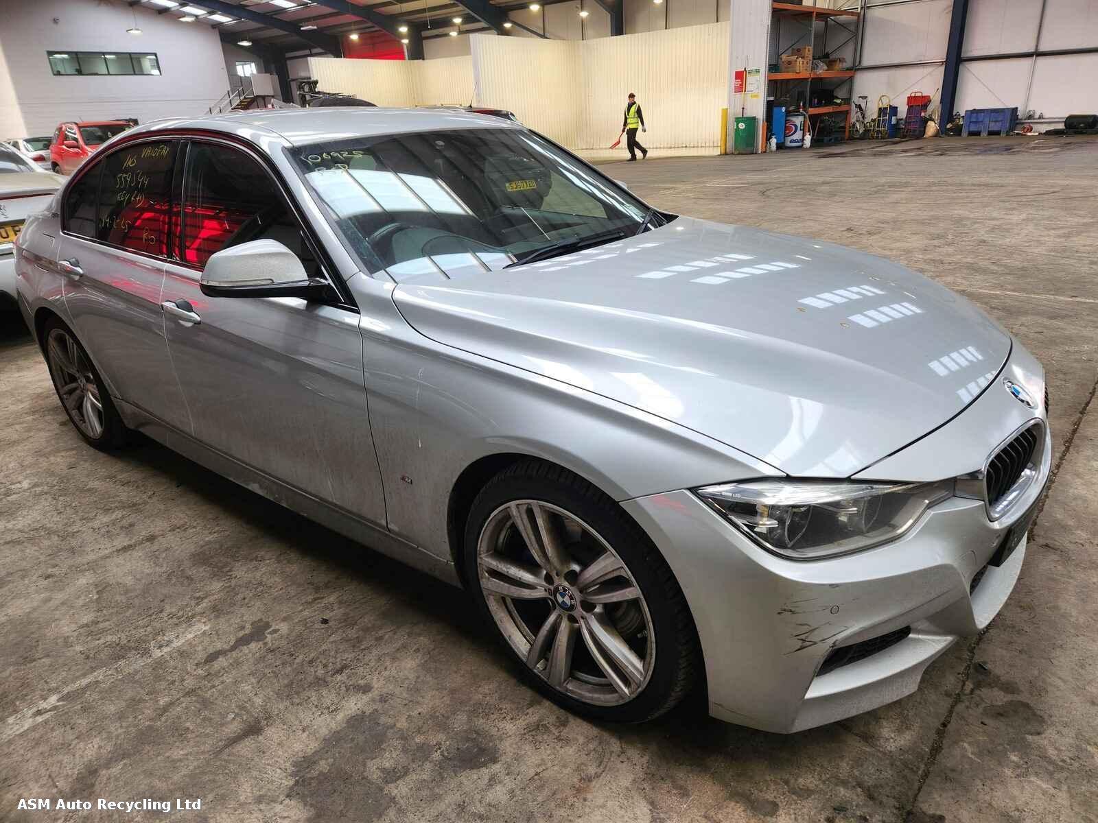 Image for a Bmw 3 Series 2017 4 Door Saloon Breaking