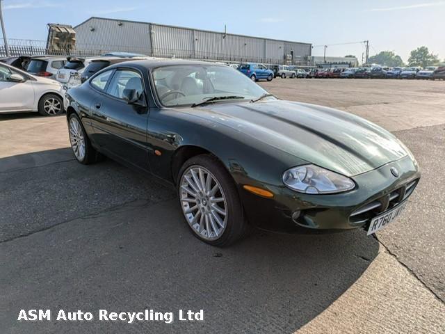Image for a Jaguar Xk8 1998 2 Door Coupe Breaking