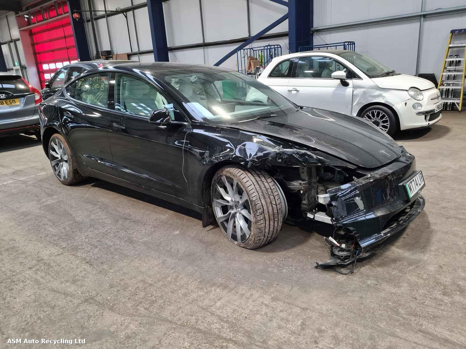 Image for a Tesla Model 3 2024 4 Door Saloon Breaking