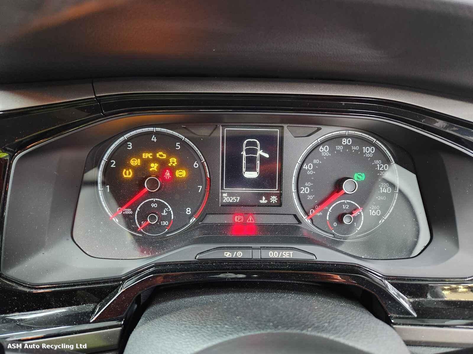 View Auto part Volkswagen Polo 2018 5 Door Hatchback Breaking