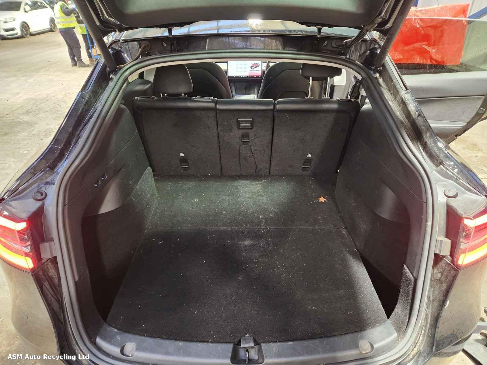View Auto part Tesla Model Y 2022 5 Door Mpv Breaking