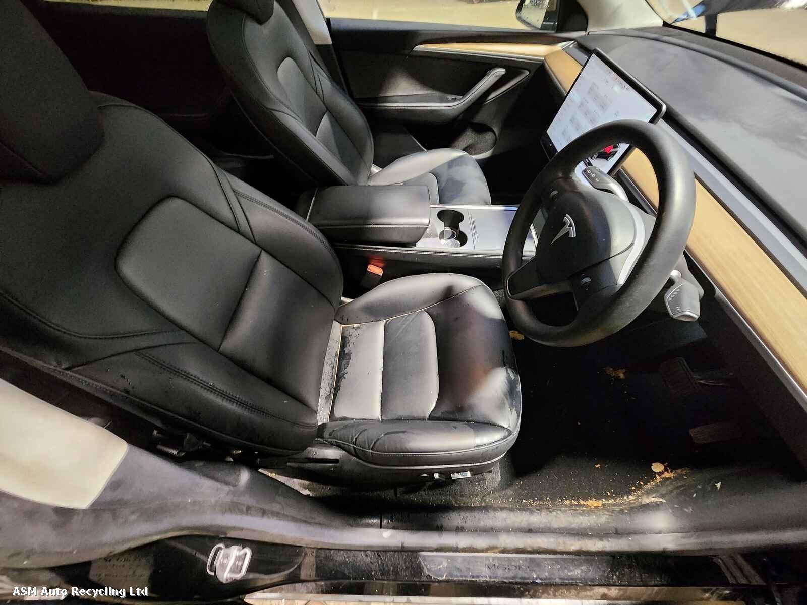 View Auto part Tesla Model Y 2022 5 Door Mpv Breaking