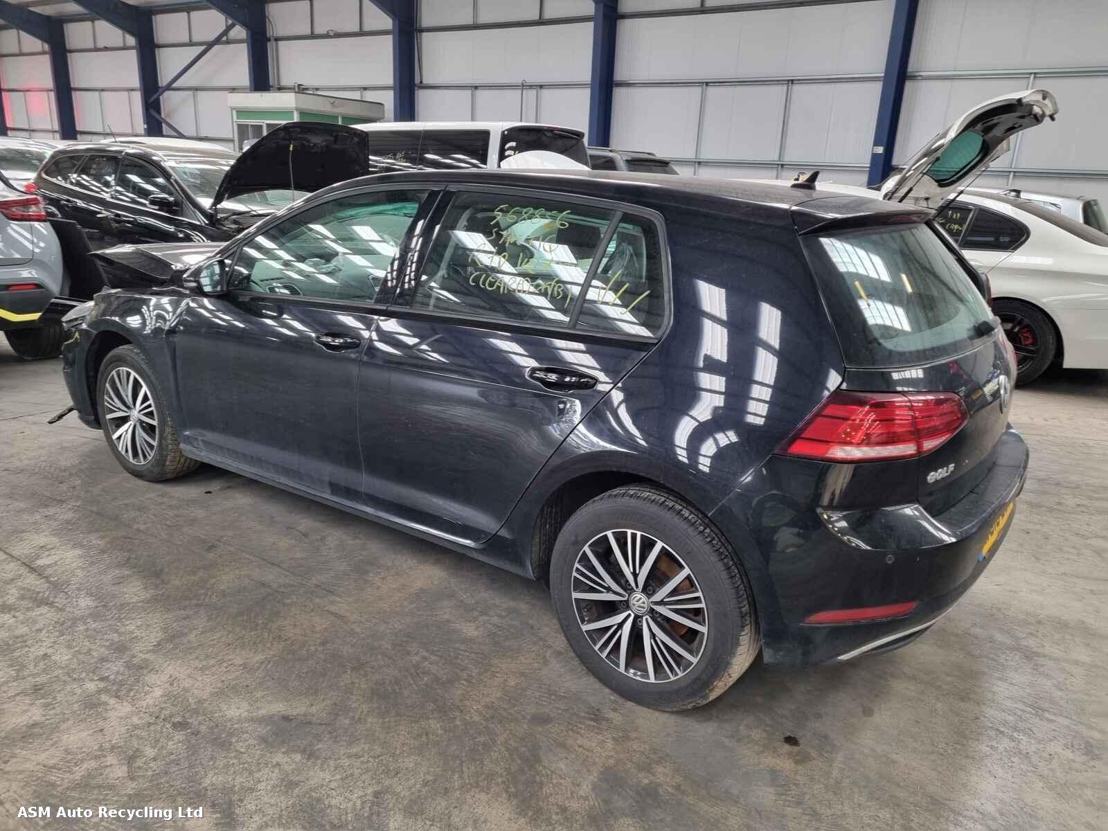 View Auto part Volkswagen Golf 2018 5 Door Hatchback Breaking