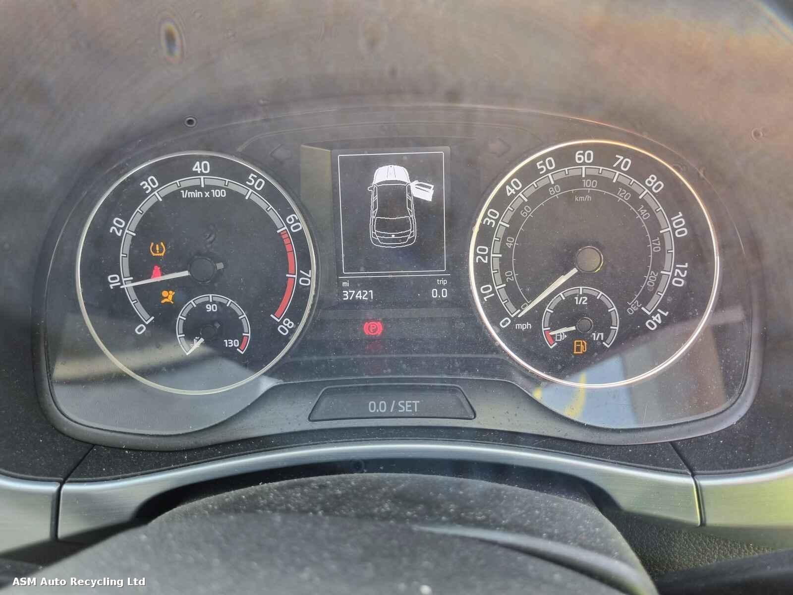 View Auto part Skoda Fabia 2019 5 Door Hatchback Breaking