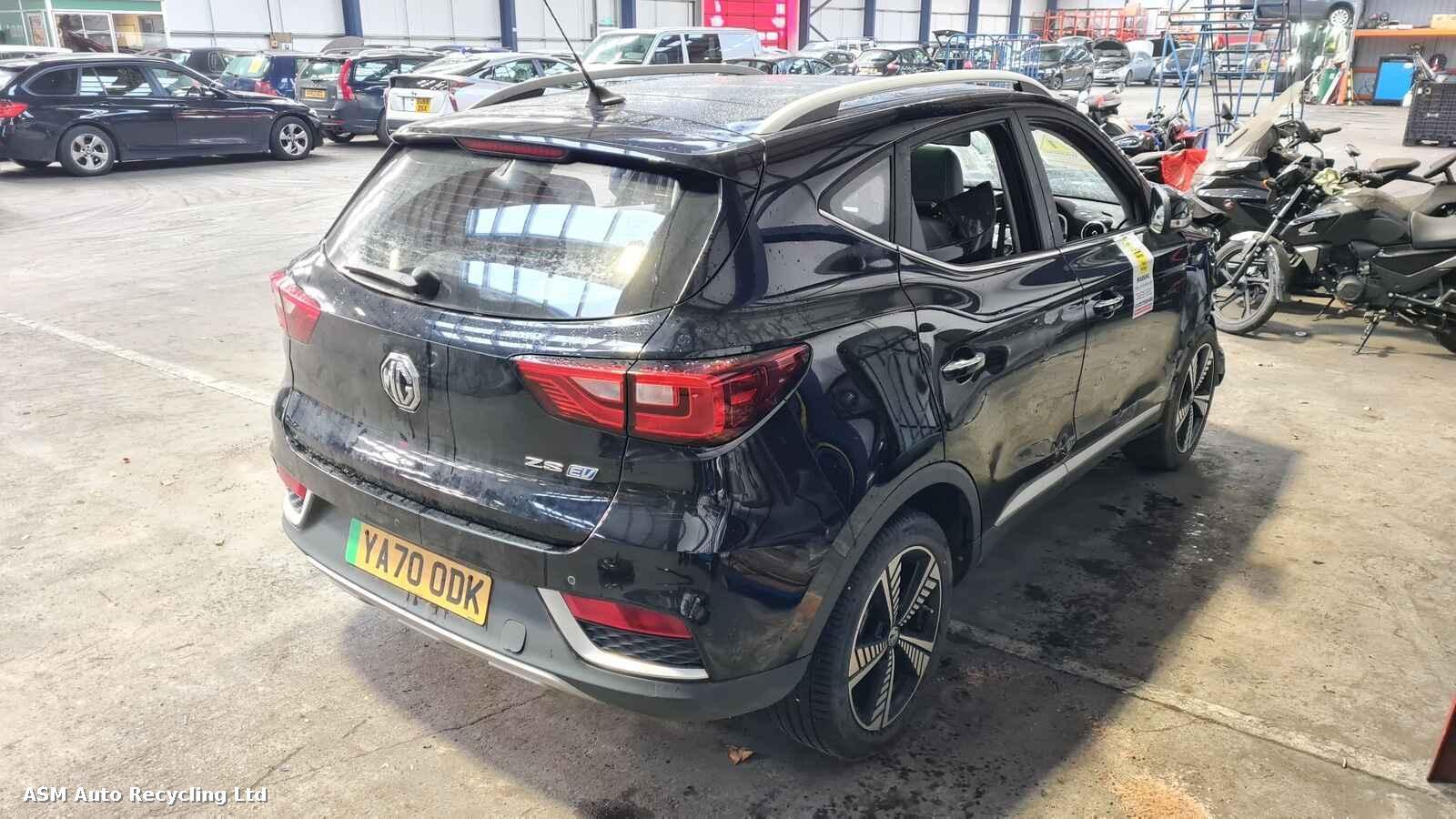 View Auto part Mg Zs 2021 5 Door Hatchback Breaking