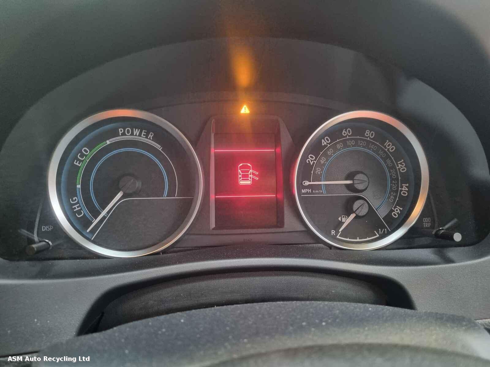 View Auto part Toyota Auris 2015 5 Door Hatchback Breaking