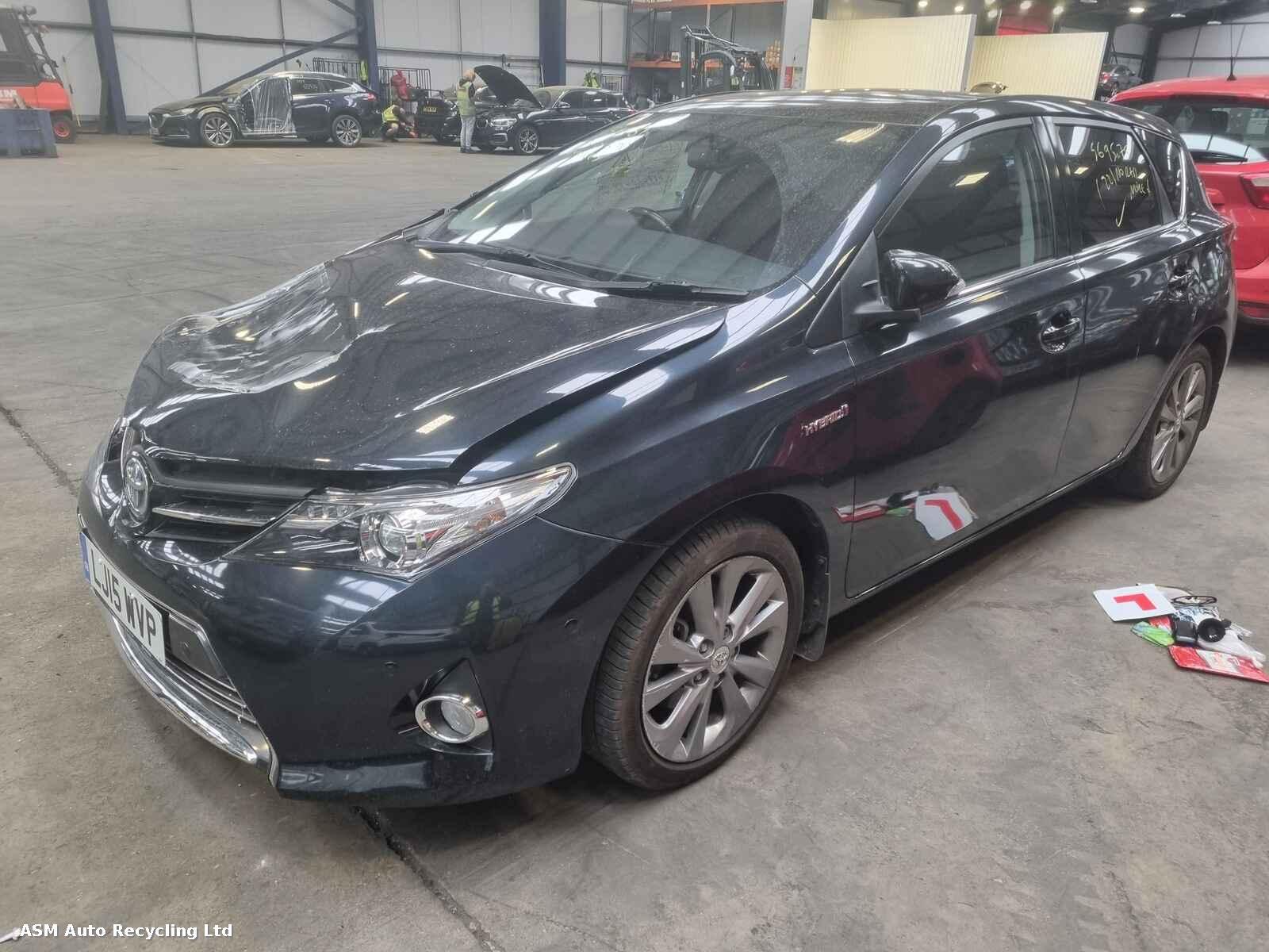 View Auto part Toyota Auris 2015 5 Door Hatchback Breaking