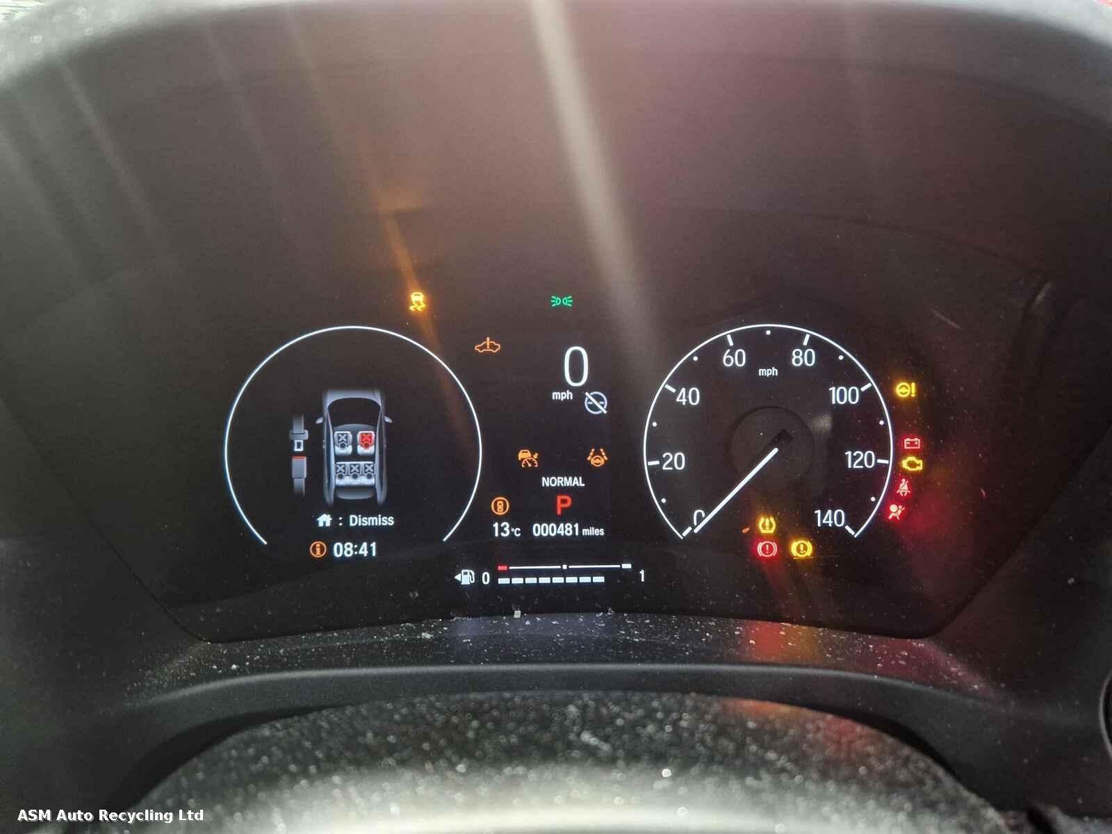 Honda Hrv 2024 5 Door Hatchback Breaking View Auto part Honda Hrv 2024 5 Door Hatchback Breaking