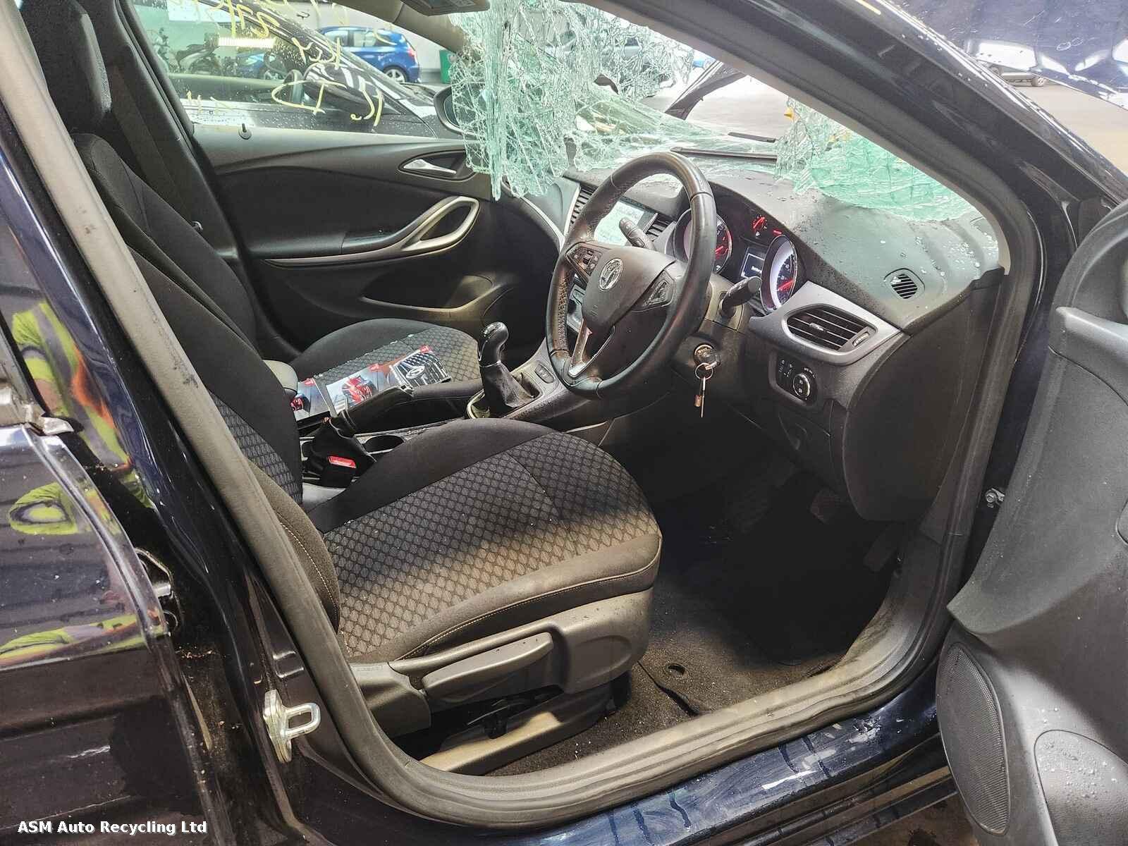 View Auto part Vauxhall Astra 2018 5 Door Hatchback Breaking