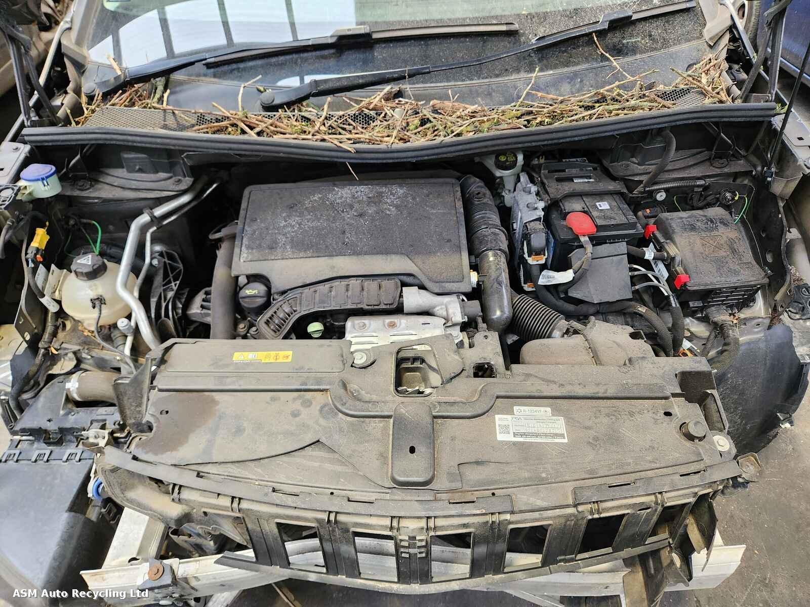 View Auto part Vauxhall Grandland X 2019 5 Door Hatchback Breaking