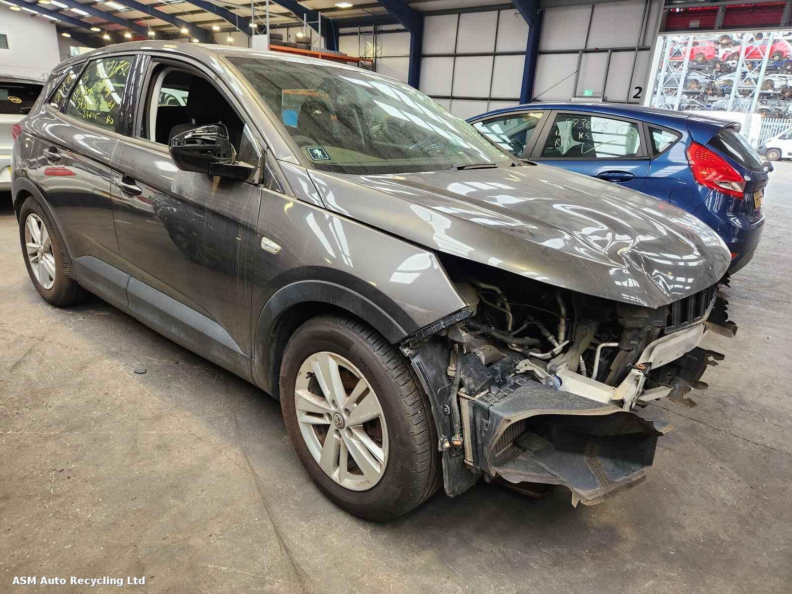 Image for a Vauxhall Grandland X 2019 5 Door Hatchback Breaking