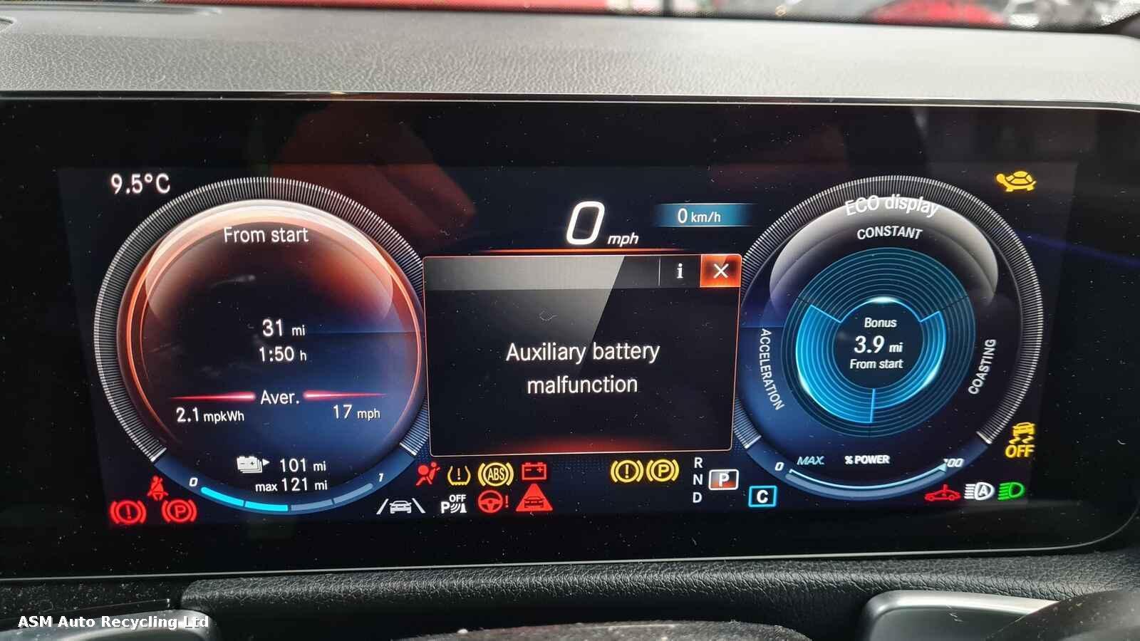 View Auto part Mercedes Eqb 2023 5 Door Estate Breaking